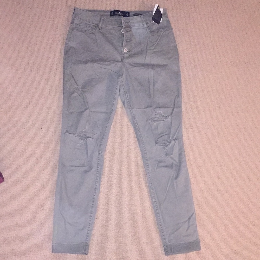 BRAND NEW olive high rise skinny Hollister jeans